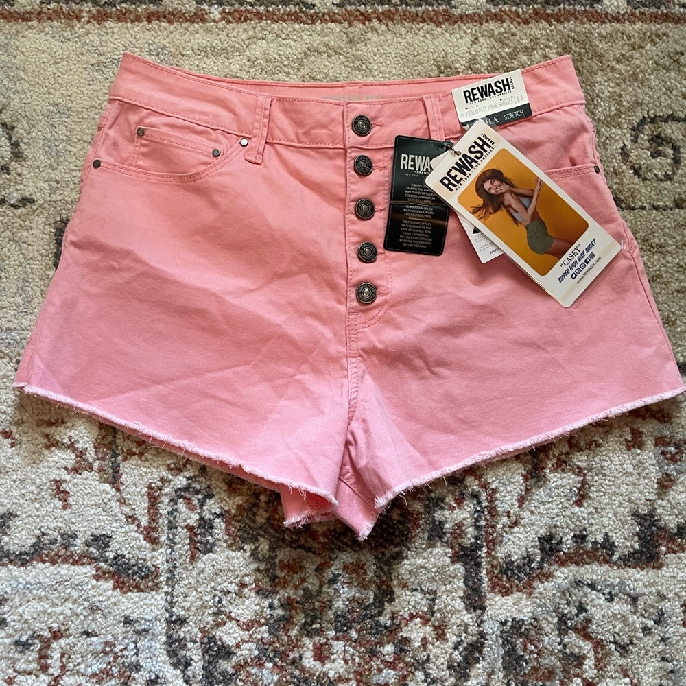 NWT Super High Rise Short Ultra Stretch by Rewash Brand. Size 11 Juniors